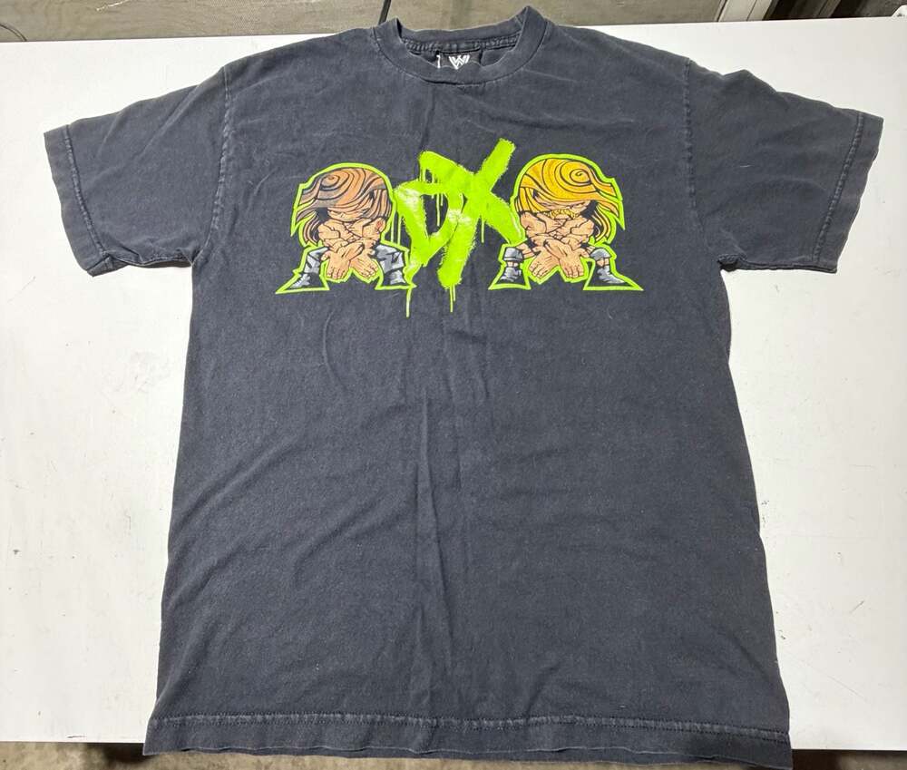 VTG 2002 WWE D-Generation X DX Triple H Shawn Michaels Mooning T-Shirt Medium